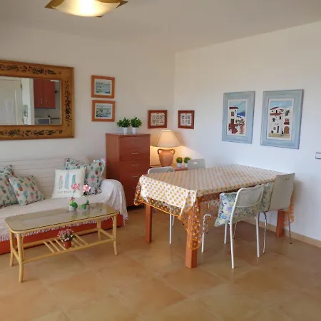 Ada Cerromar Apartamento, Aire Acondicionado, Wifi, Piscina, Garaje Privado アパート